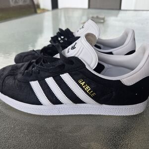 Womens Black Adidas Gazelle 7.5